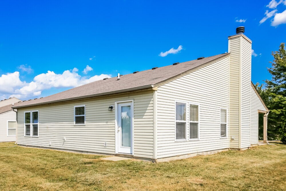Building Photo - 5768 N Peppereel Way