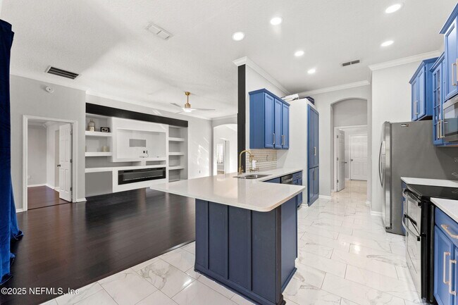 Building Photo - 16456 Tisons Blf Rd