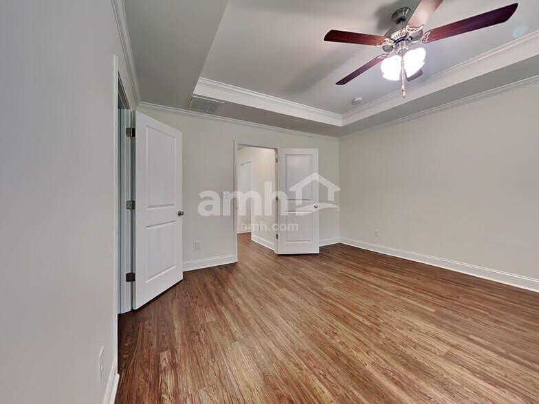 Building Photo - 308 Bering Ln