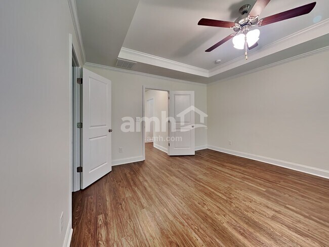 Building Photo - 308 Bering Ln