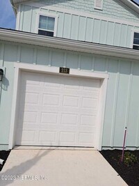 Building Photo - 213 Pasadena Dr