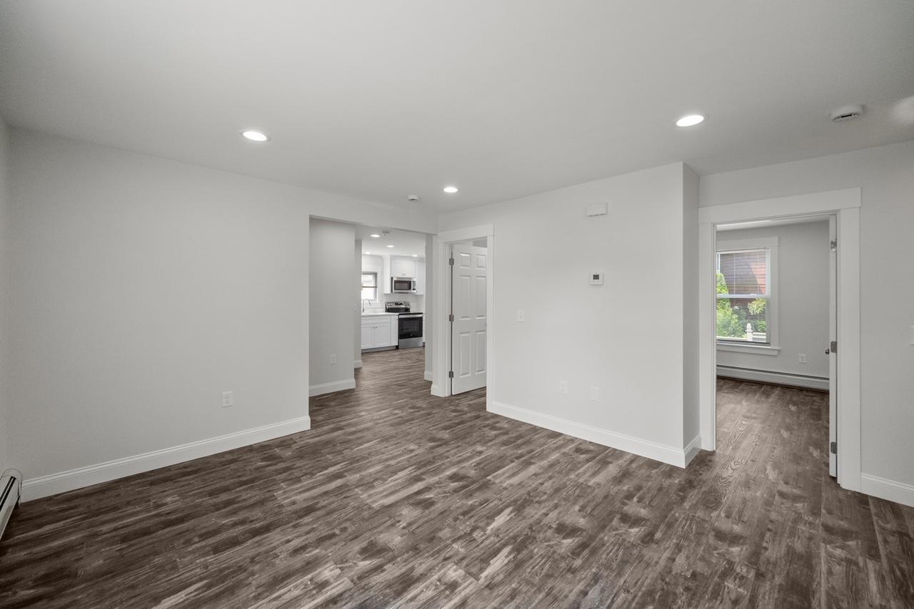 Building Photo - 5 Goulart Ave