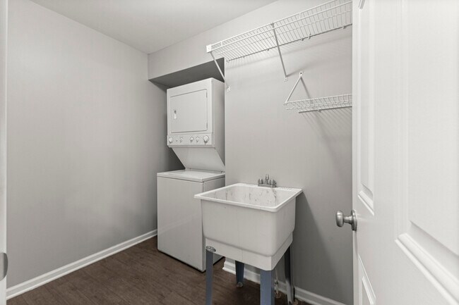 Building Photo - 13033 Turnberry