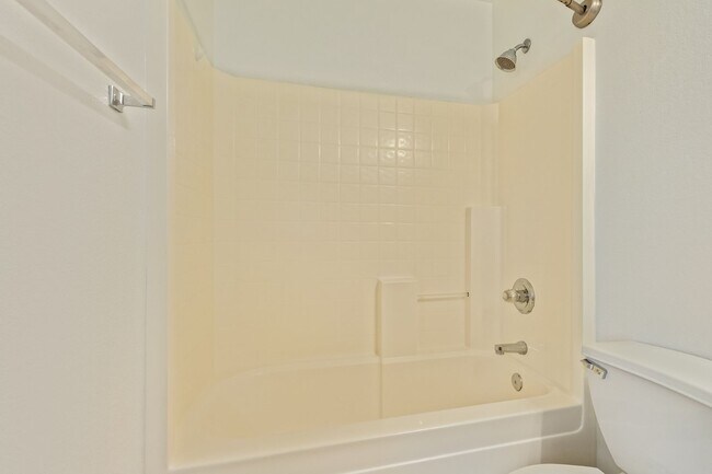 Building Photo - New Listing in El Mirage