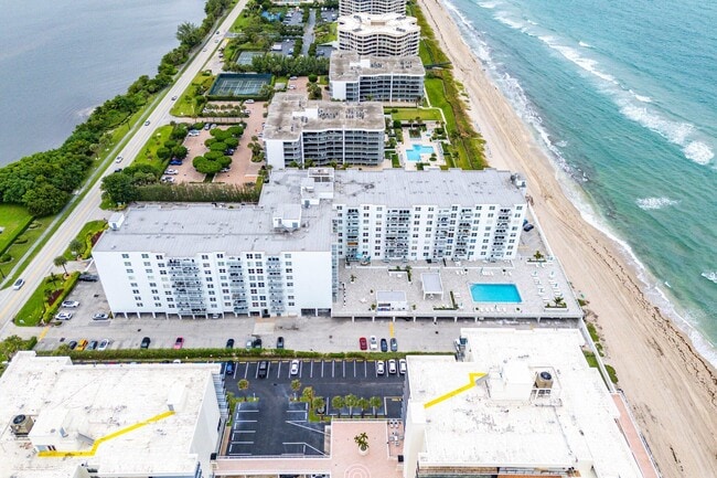 Building Photo - 3450 S Ocean Blvd