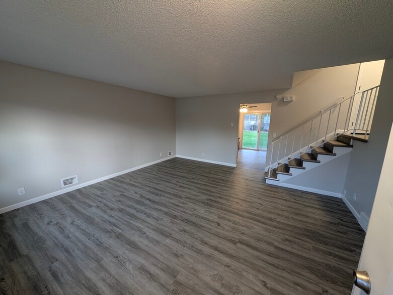 Building Photo - 2712 109th Ln NW