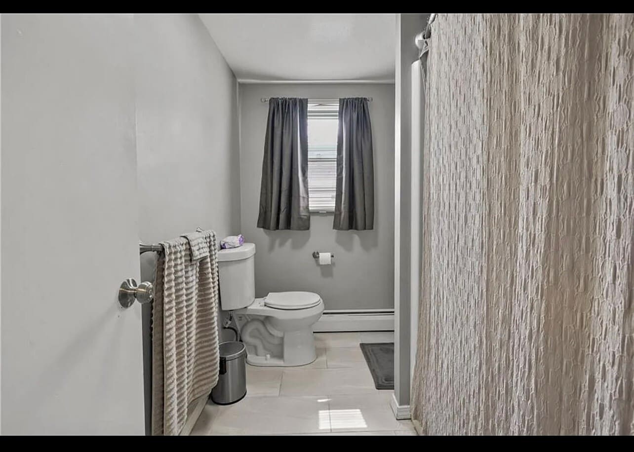 Bathroom - 41 Dawson St