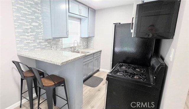 Building Photo - 10527 Western Ave