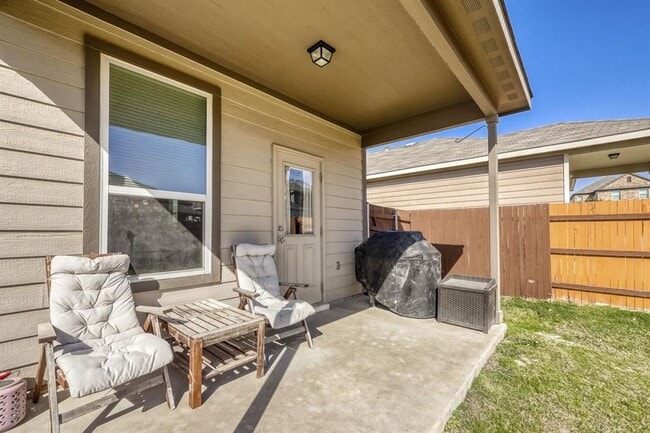 Building Photo - 183 Eves Necklace Dr.