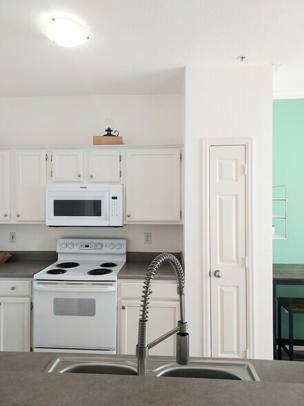 Building Photo - 5620 Fossil Creek Pkwy