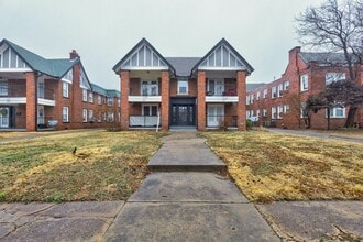 Building Photo - Lovely 1 Bed Home with new Balcony: 1407 1/2 Northwest 17th Street