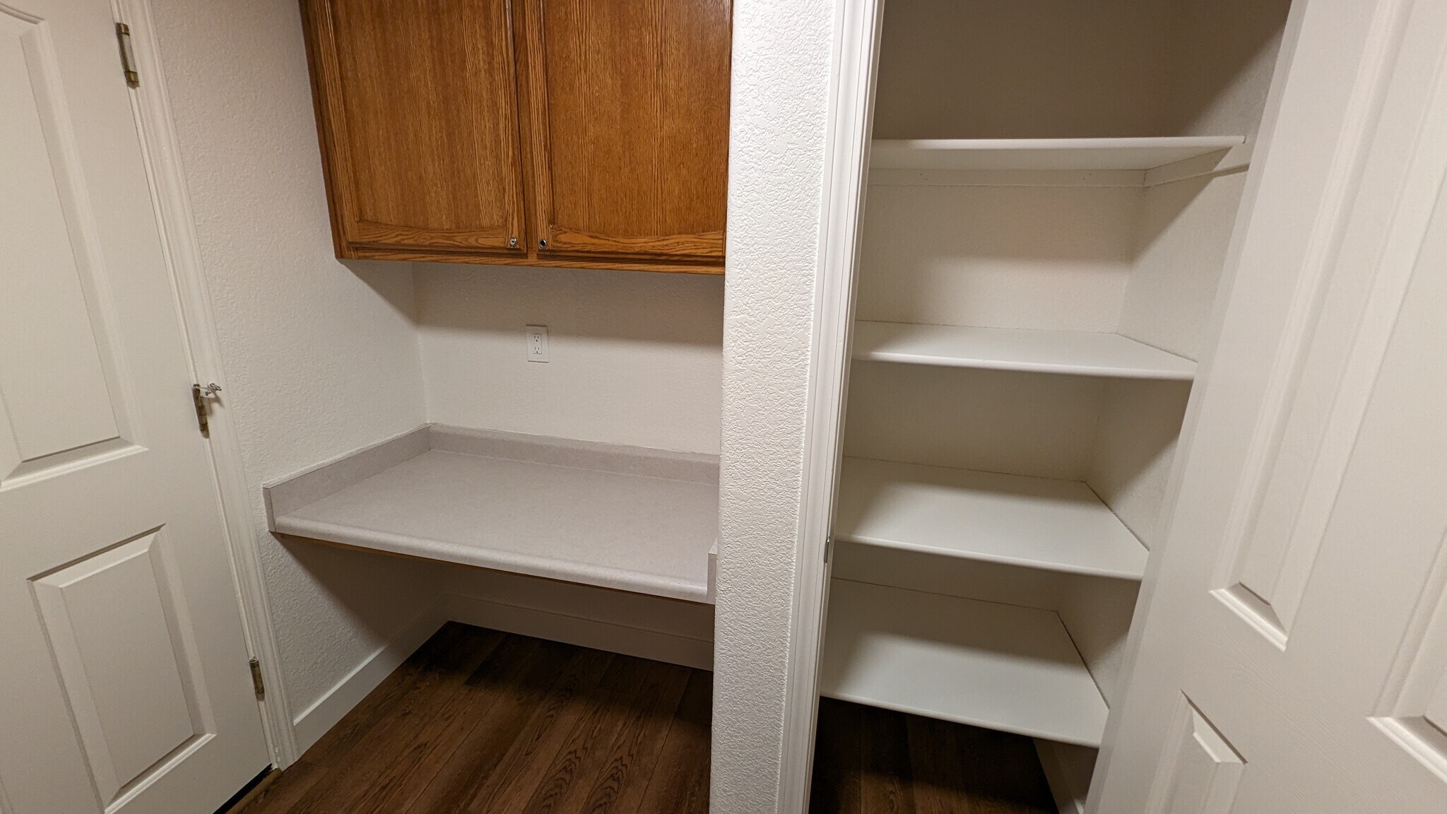 Laundry room - 225 Shadowrun Ct
