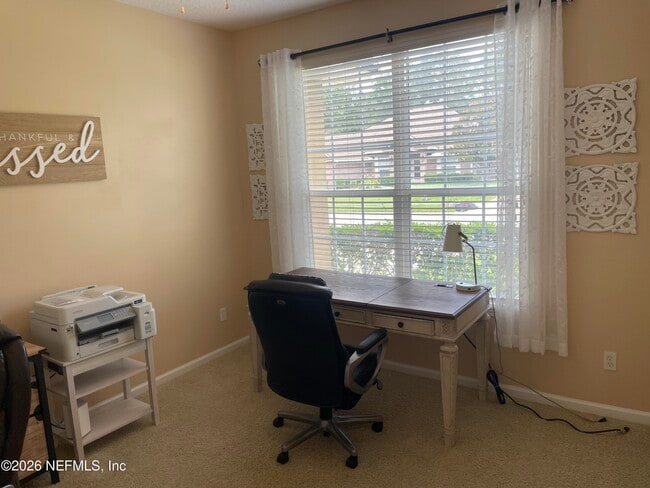 Building Photo - 2543 Willow Creek Dr