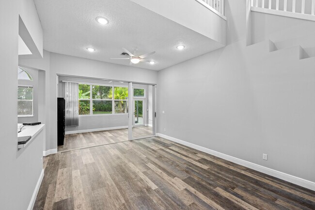 Building Photo - 3033 SE Brierwood Pl