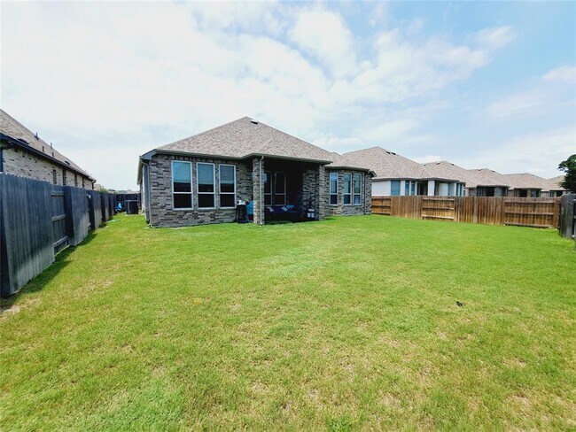 Building Photo - 4315 Hood Park Dr