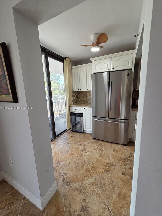 Building Photo - 210 174th St