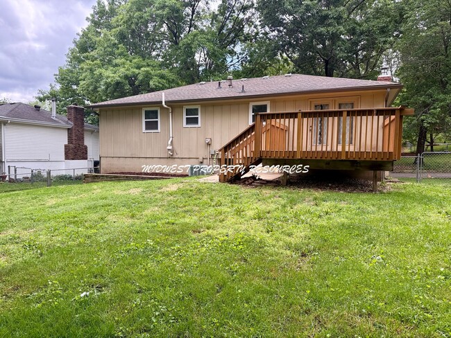 Building Photo - Amazing 3 Bedroom Home!