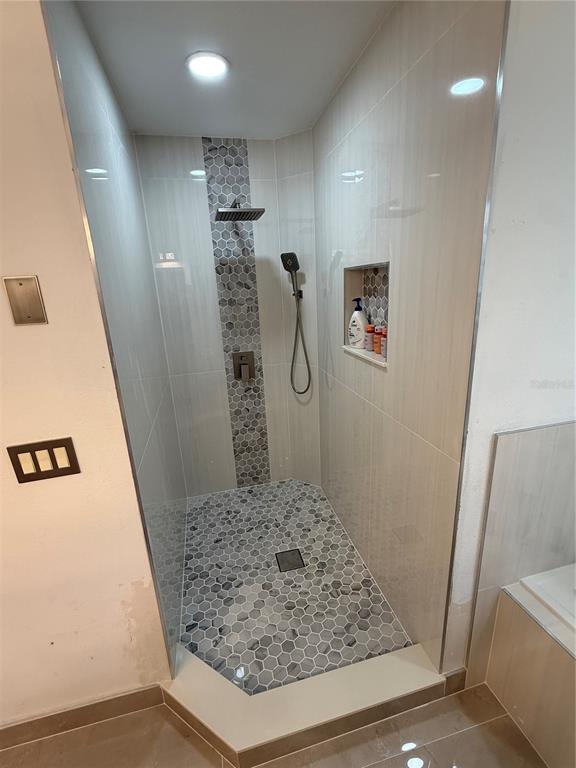 Building Photo - 314 Regency St