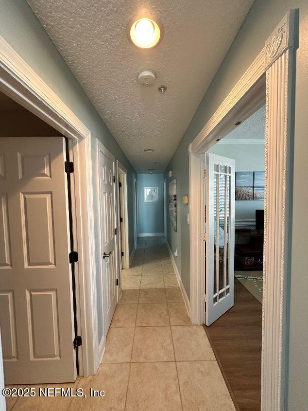Building Photo - 110 S Serenata Dr