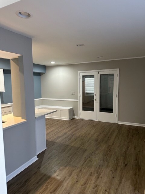 Building Photo - 614 Bay Tree Ct