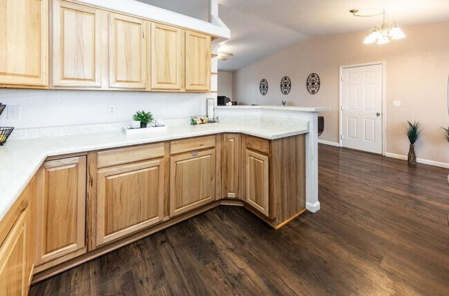 Building Photo - Spacious 5-Bedroom Home on 5 Acres with Panoramic Mountain Views & Endless Possibilities