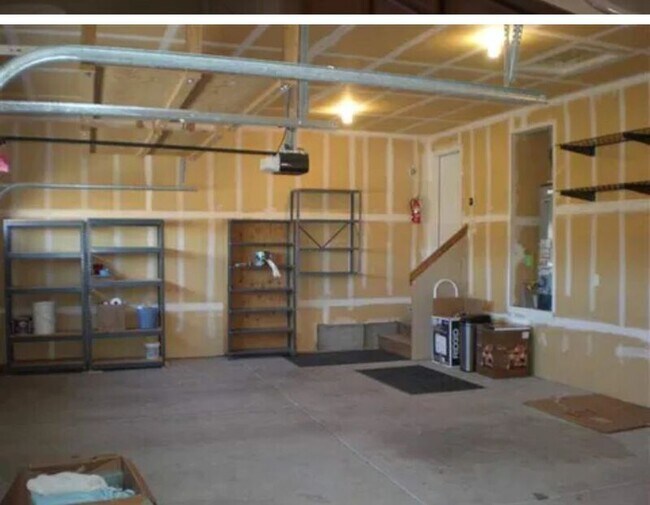 Building Photo - 420 S Penn Pl