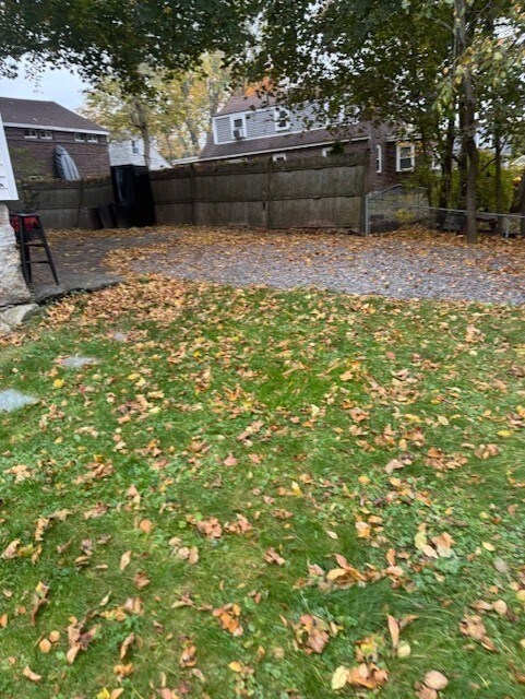 Building Photo - 5 Stevens St