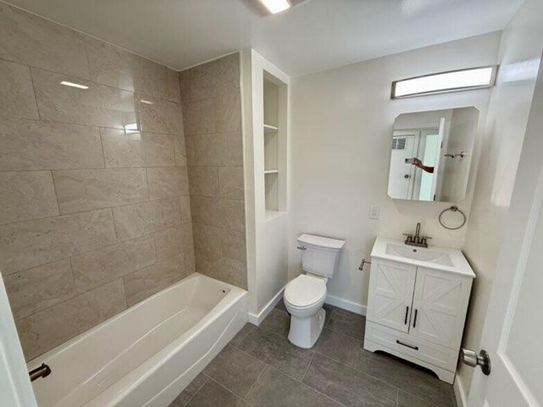 Interior Photo - Agua Caliente Apartments