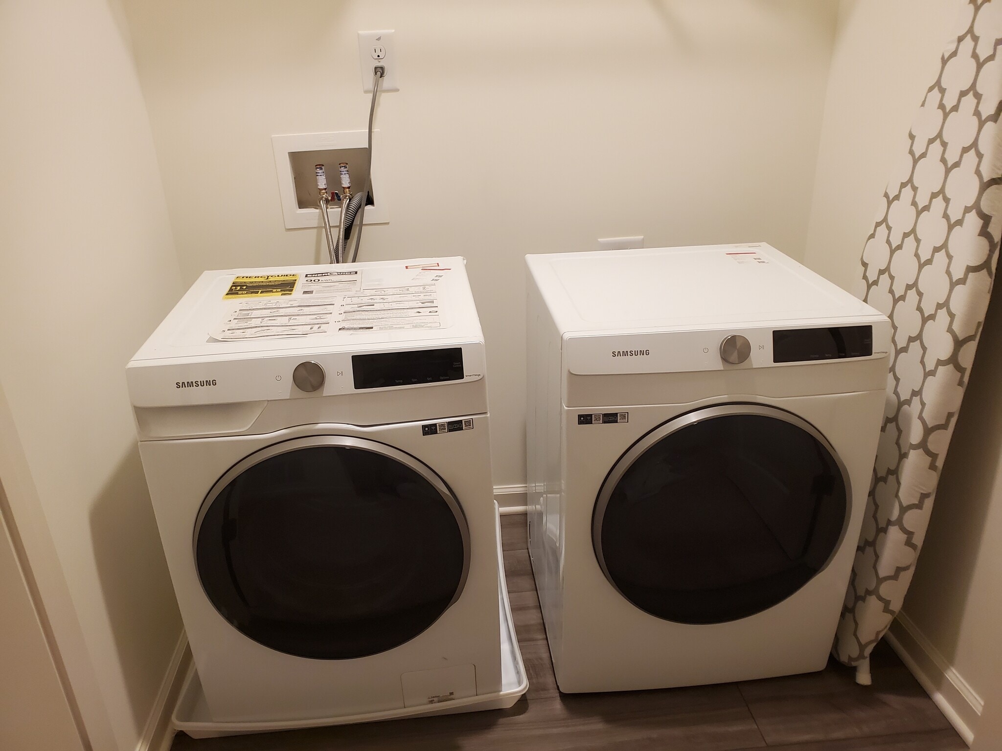washer/dryer - 1044 Paddington Dr