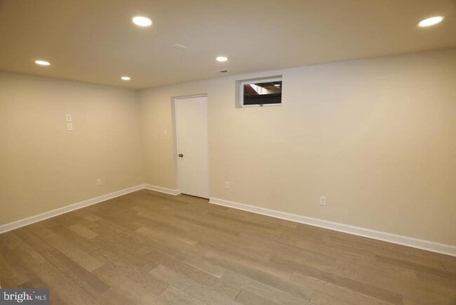 Building Photo - 8006 Harbor Pl