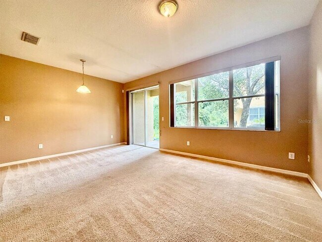 Building Photo - 8173 Stone View Dr