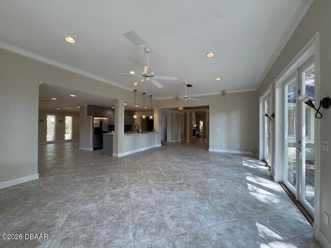 Building Photo - 190 Hidden Hills Dr