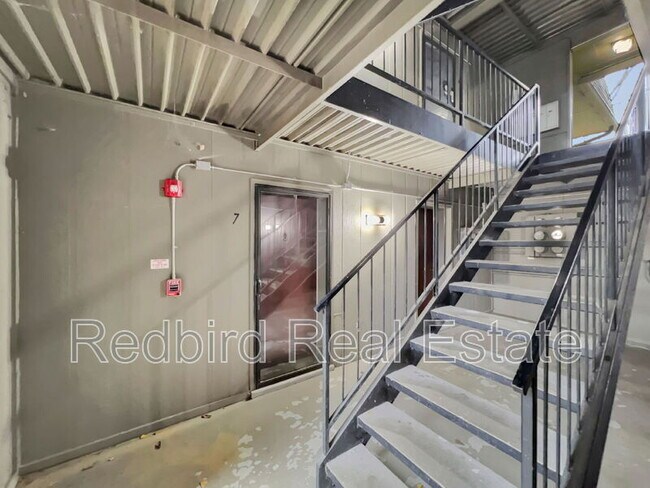 Building Photo - 2929 Selena Dr