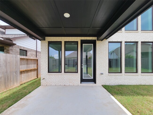 Building Photo - 18206 Summerland Lk Wy