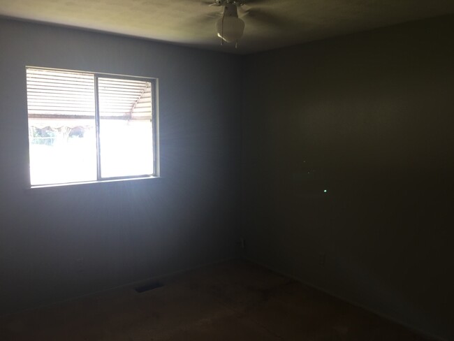 Building Photo - **AVAILABLE NOW**East Columbus 3 Bedroom /...