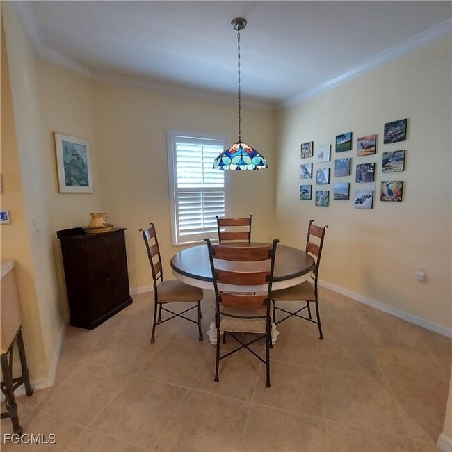 Building Photo - 10520 Diamante Way