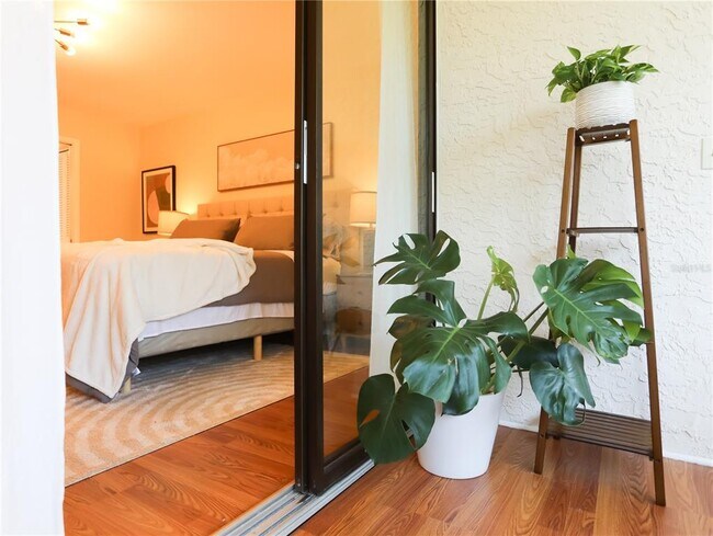 Building Photo - 322 Timber Lake Dr