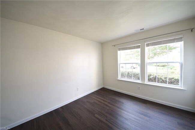 Building Photo - 1109 Lady Ashley Dr
