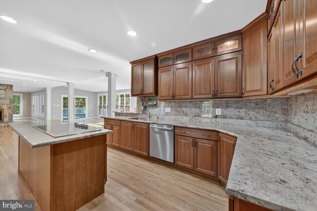 Building Photo - 12600 Maidens Bower Dr