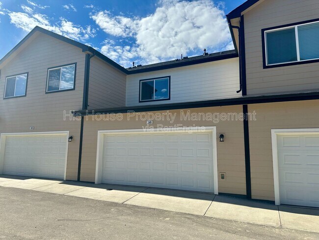 Building Photo - 3957 Pinnacles Ct