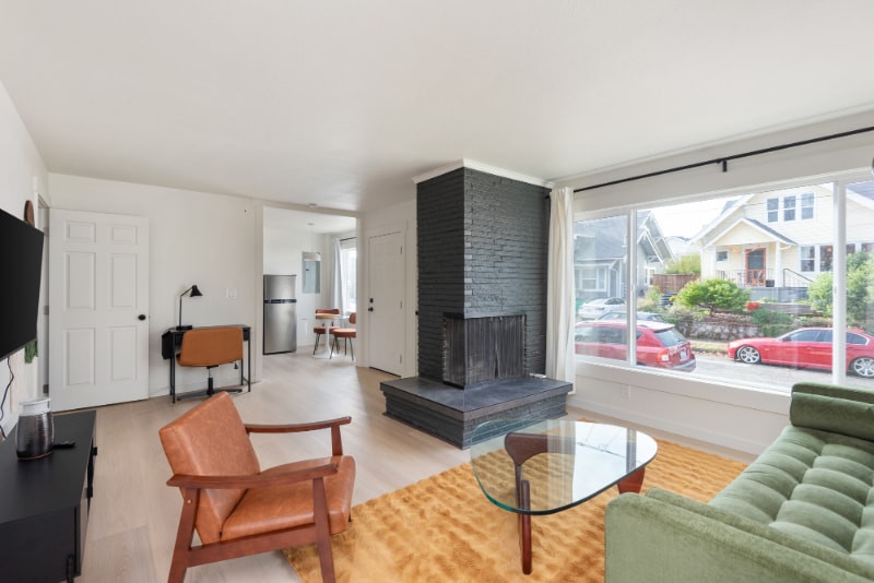 Building Photo - 5134 NE 22nd Ave