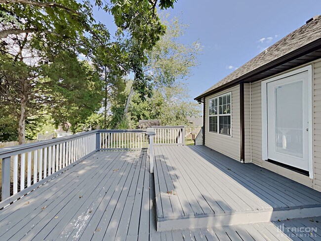 Building Photo - 981 Trey Phillips Dr