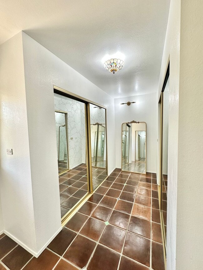 Building Photo - 1650 Winterwarm Dr