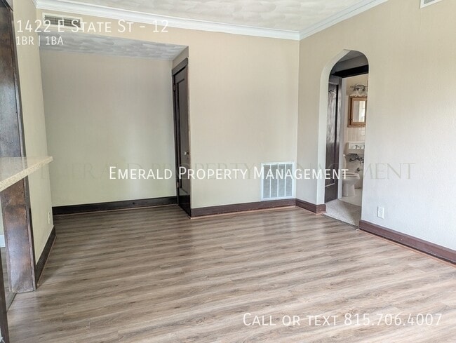 Building Photo - 1422 E State St