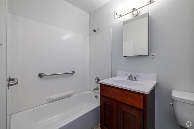 5BR, 2.5BA - 1,495SF - Second Bathroom - Highview Apartments