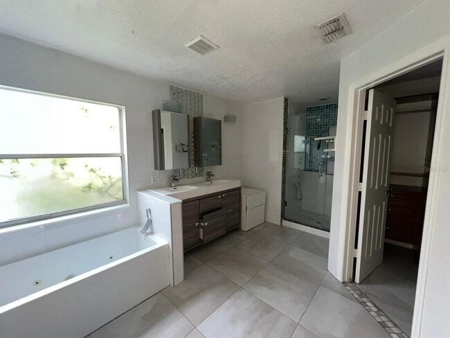 Building Photo - 6417 Winder Oaks Blvd