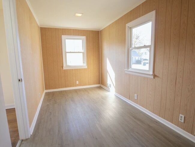 Building Photo - 3 BED 1 BATH RANCH HOME IN MECHANICSVILLE