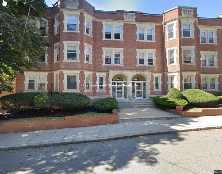 Building Photo - 310 Tappan St