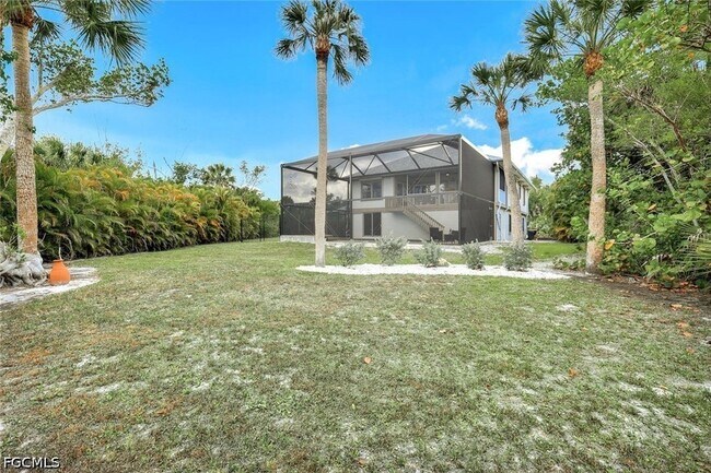 Building Photo - 2130 Sunset Cir