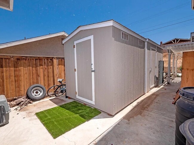 Building Photo - 4207 Rim Crest Dr